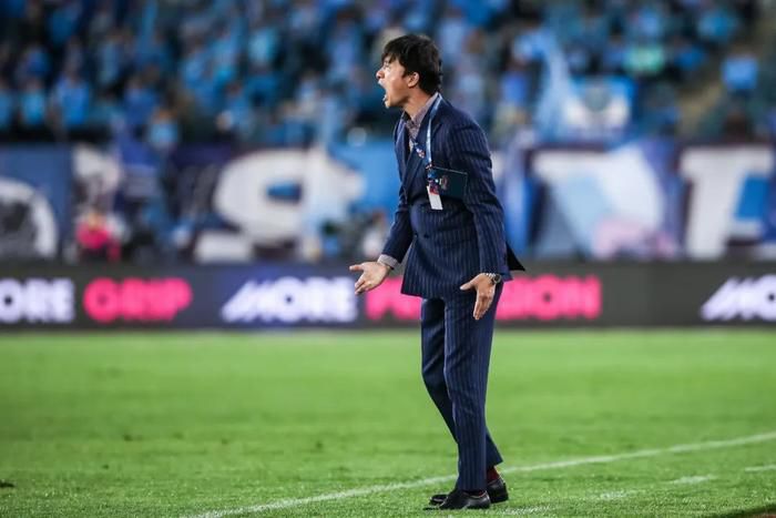 戛纳艺术总监蒂耶里·福茂、法国女演员齐雅拉·马斯楚安尼登台致辞，马丁 第16届北京国际电影节闭幕！