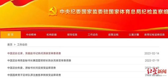 ”布兰切特表示，当时会拍《指环王》只是因为“想跟拍《群尸玩过界》的那个人（彼得·杰克逊）合作”，“我得到的报酬基本上只有免费的三明治，我还得以留下了精灵的耳朵。